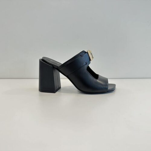 Mule Furla